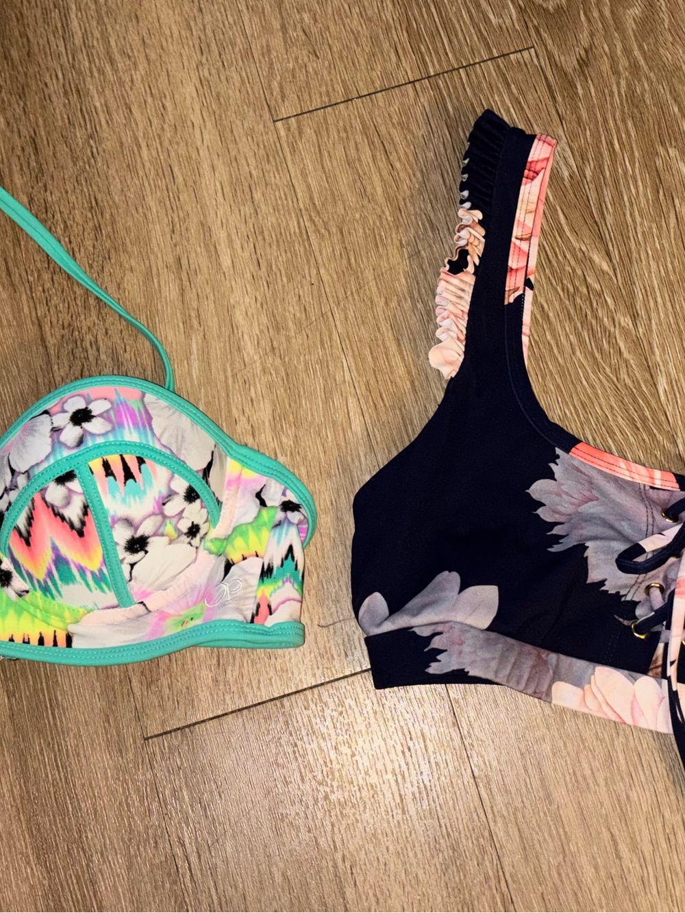 Womens Medium Bikini Top Bundle OP Celestine Floral Swim Tops 2 Pc b133